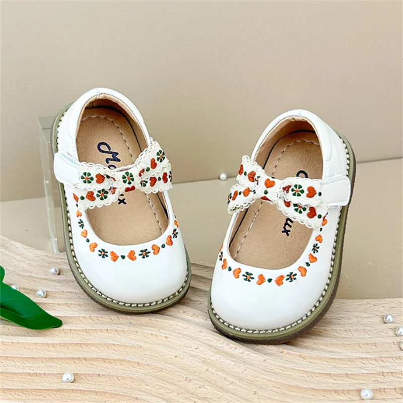 

New Spring Baby Shoes Embroidery Butterfly-knot Little Girls Princess Leather Shoes Soft Sole Toddler Kids Shoes