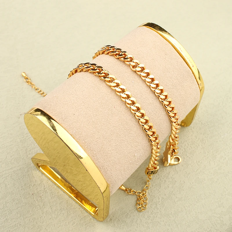 Pulsera de cobre chapada en oro para mujer, brazalete italiano de alta calidad, regalo de cumpleaños, joyería de muñeca para niña, nueva moda