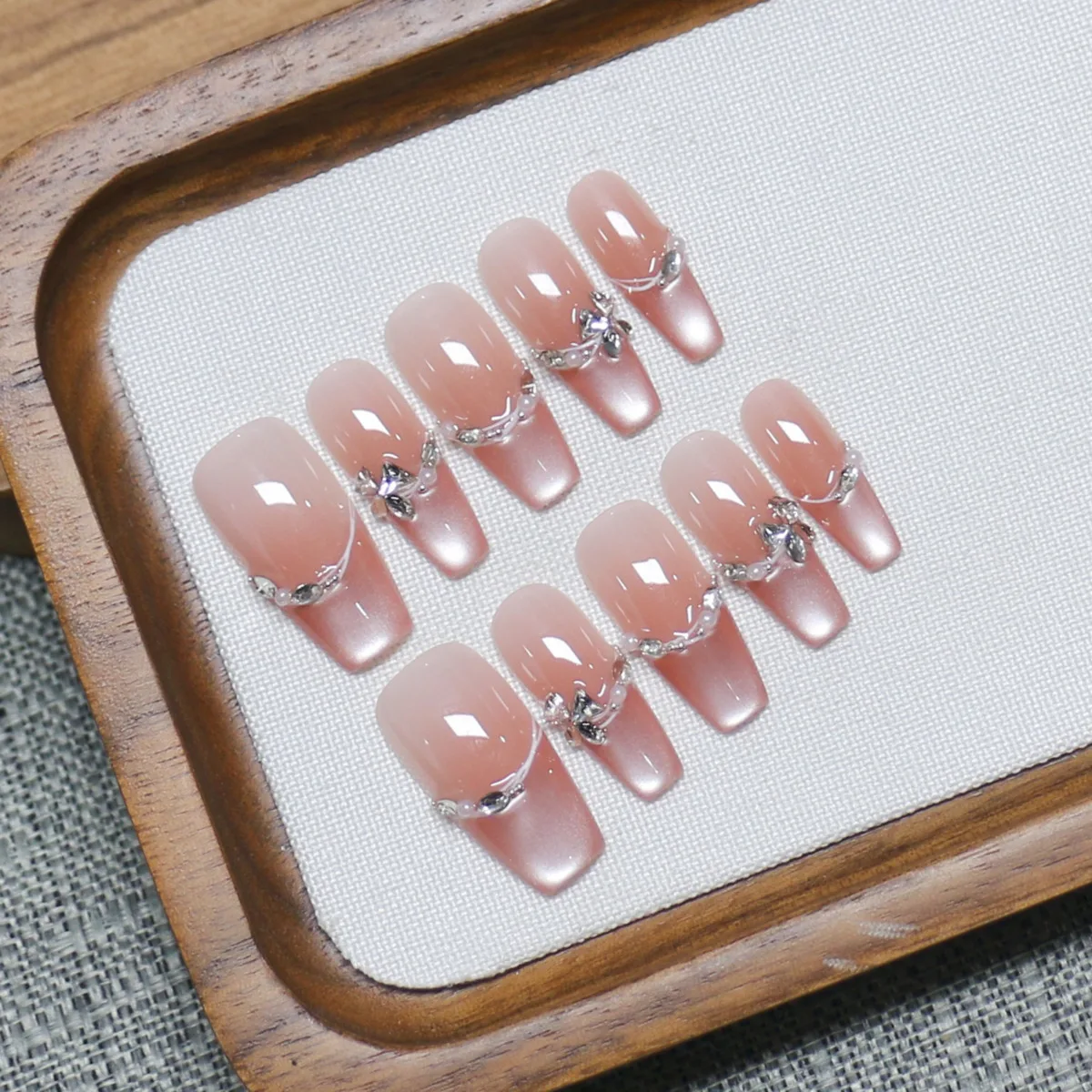 

New Exquisite Handmade Press-on Nails: High-end French Cat-eye Nail Stickers With Diamond Removable False Nails Reusable