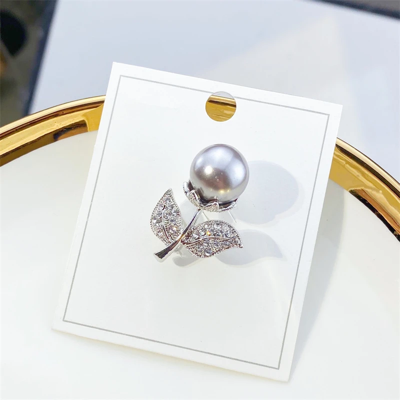 Vintage Imitation Pearl Leaves Brooches Pins New Crystal Flower Brooch For Women Fashion Jewelry Party Clothing Accessories