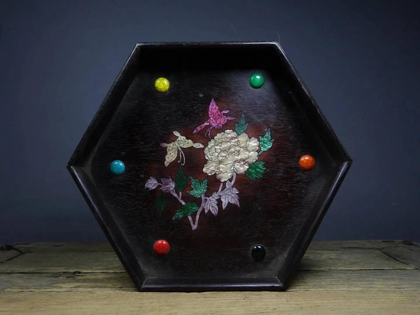 

Old Rosewood Inlay Gemstone Color Shell Butterfly Flower Hexagonal Tea Tray