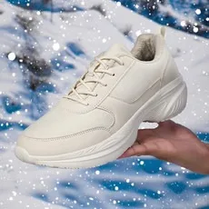 

Couple casual sports shoes and short plush men's shoes, comfortable and simple outdoor winter warm sneakers women sneakers men