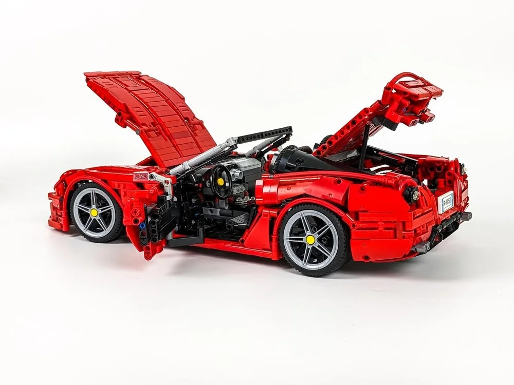 2717PCS MOC Red Open‑top Sports Car High Detail Technical Race Vehicle Model Building Blocks DIY Assembly Gift Adults Collection