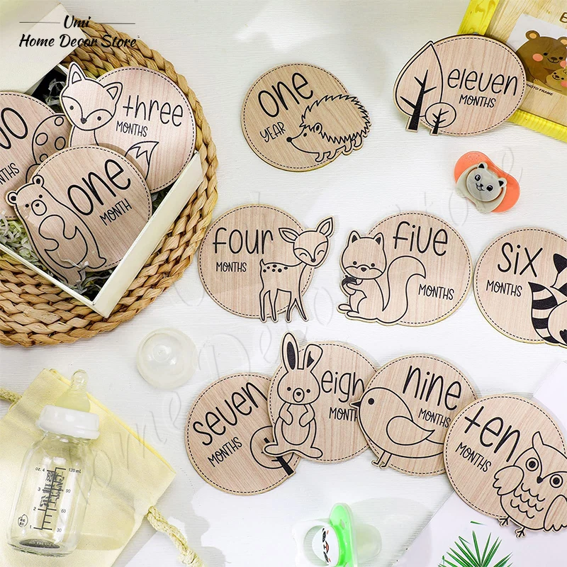 Wooden Baby Milestone Commemorative Plaque 12 Piece Animal Set Baby Announcement Card decor  decoration