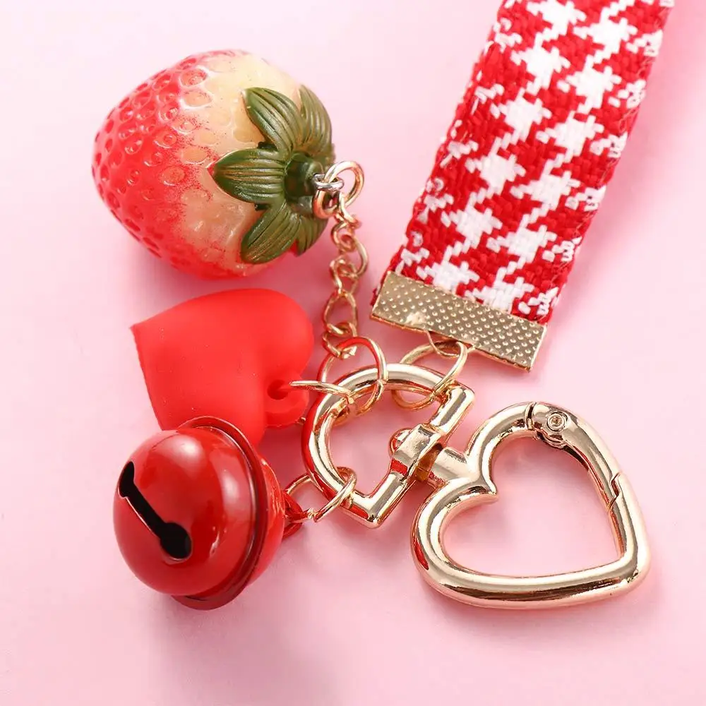 Red Creative Bag Pendant Car Key charms Gift For Friend Backpack Pendant Strawberry Heart Keychain Key Holder Key Accessories