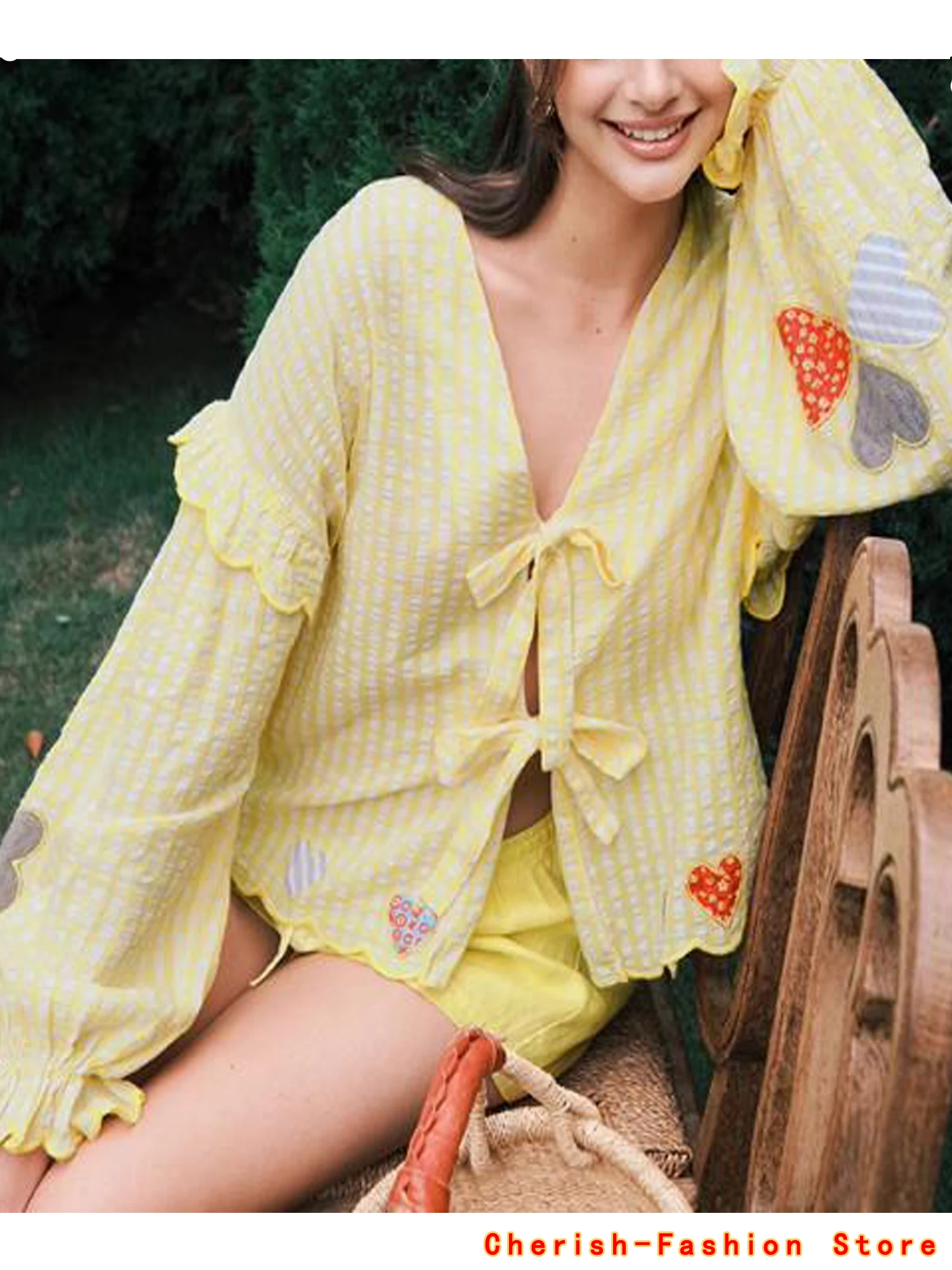 

Plaid Tops Heart shape embroidery Shirt Women Ladylike Style Blouses Shirt Lace-up decoration Woman Shirts And Blouses Tops Hot