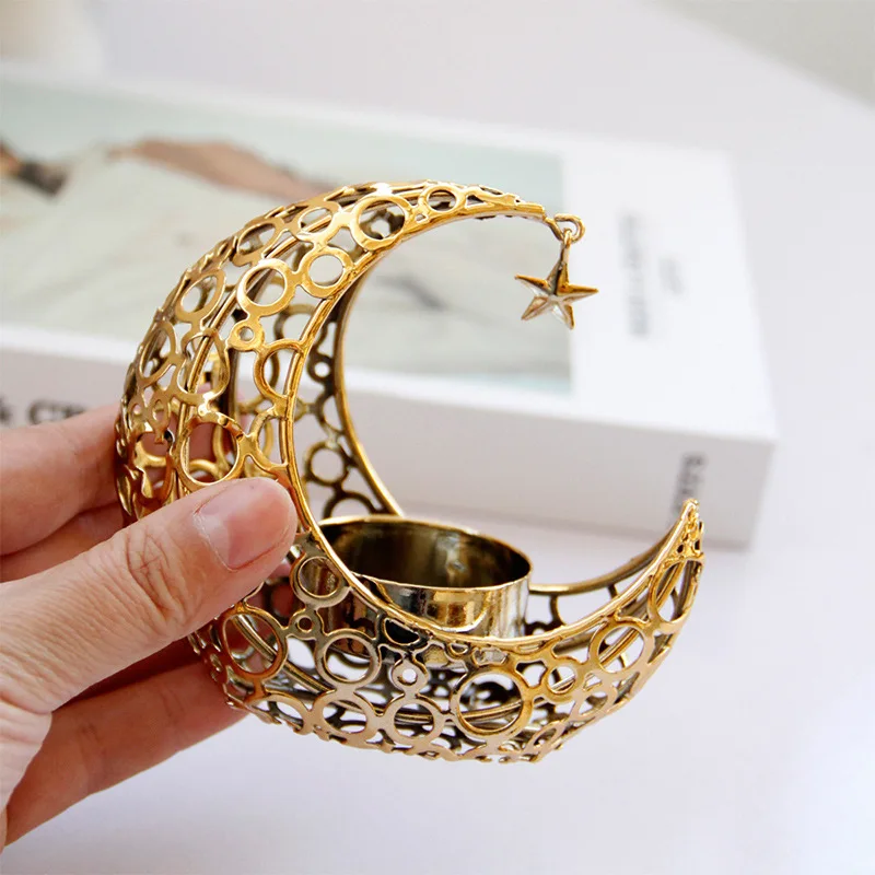 10.5CM light luxury crescent moon star moon black gold metal candle holder modern romantic wedding wedding Christmas candle cup