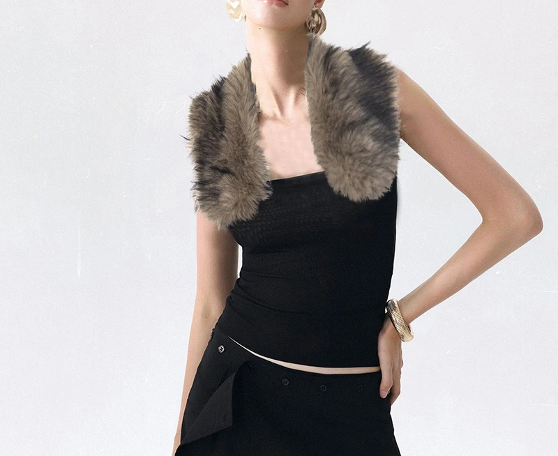 

Summer Women's New Sexy Elegant Chic Patchwork Fur Collar Backless Waist Crop Top