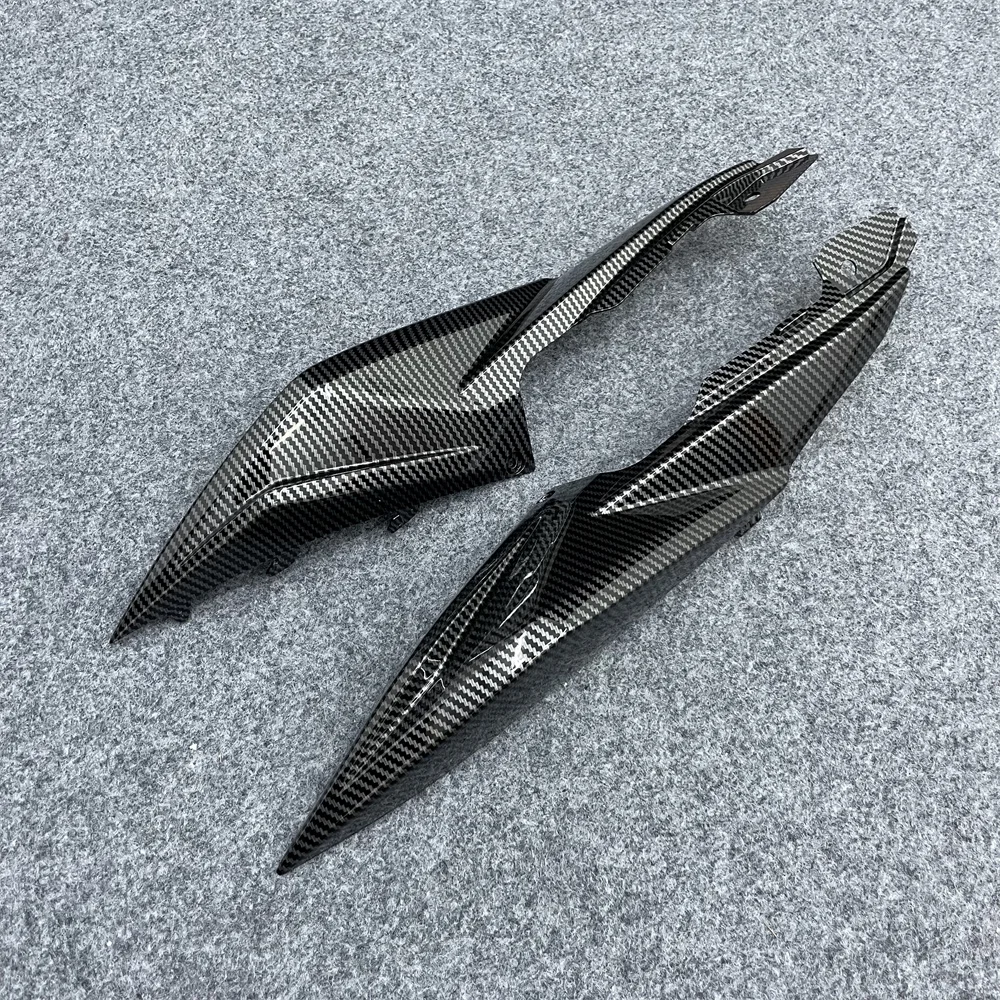

The ABS motorcycle fairing is suitable for the new carbon fiber paint 17 18 19 20 21 22 on the rear side panel of GSX-S750