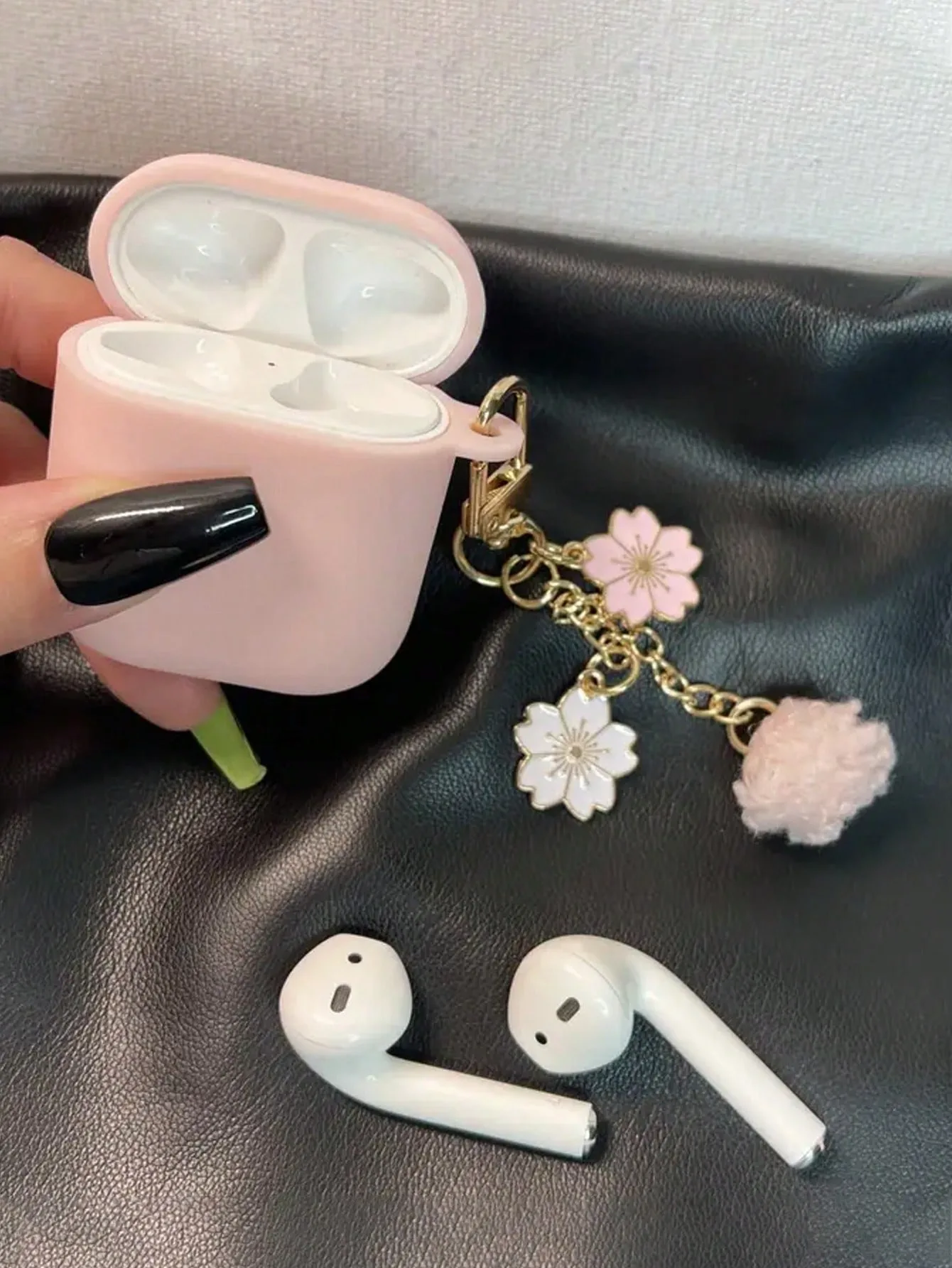 حافظة لسماعات AirPods 3/4 غطاء سلسلة مفاتيح على شكل زهرة لطيفة غطاء سماعة أذن لاسلكي لأجهزة Airpods Pro/Pro2 حافظة واقية