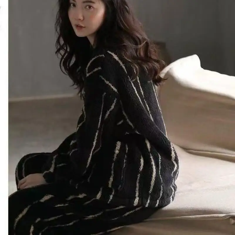 

Пижамы принцессы, коралловые бархатные комплекты, женская полосатая одежда с длинными рукавами для отдыха, сохраняющая тепло, осенне-зимняя домашняя одежда, простая верхняя одежда