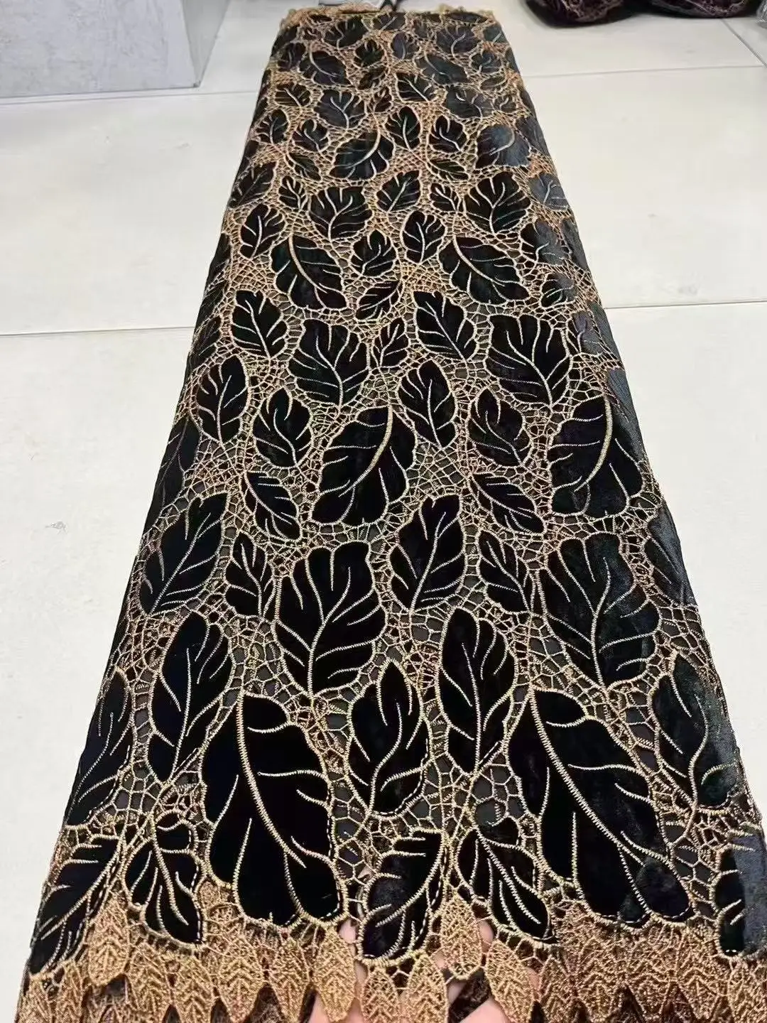 5ヤードのアフリカベルベットレース生地、2025年ナイジェリアレース、5ヤードのフランスベルベットレース生地、パーティー、ウェディングドレス、縫製用生地