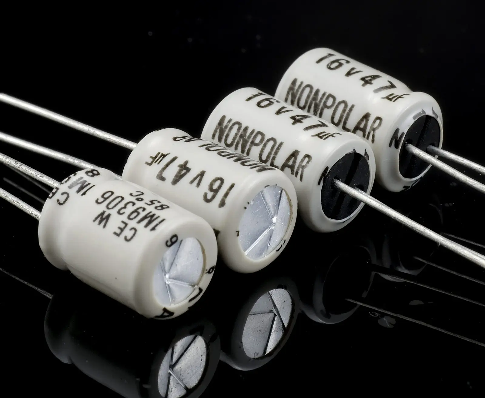 50-pezzi-di-condensatori-elettrolitici-vintage-rubycon-con-manicotto-grigio-np-non-polarizzati-per-crossover-midrange-hi-fi-16v47uf