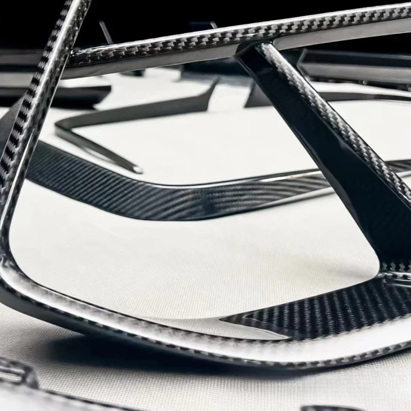 High Quality PK Style Dry Carbon Fiber Modification Kit M3 M4 G80 G82, Including Front Lip, Side Skirts, Rear Diffuser and S