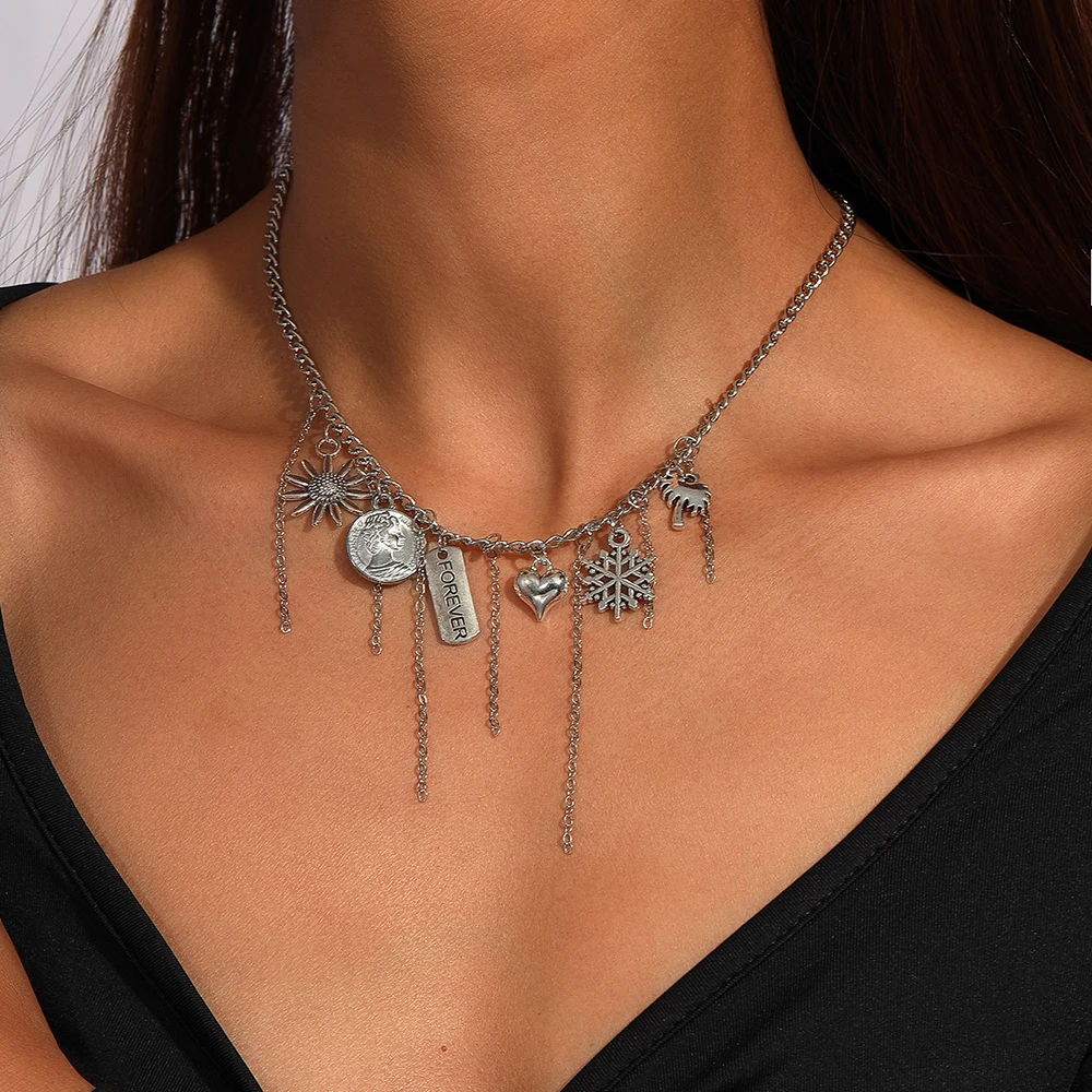 

Cool Silver Color Love Heart Necklace Metal Punk Tassels Choker Necklace Chain Party Club Jewelry Gifts