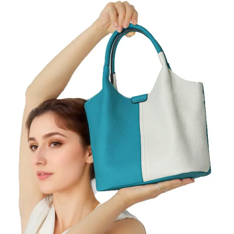 

Genuine Leather Minimalist Designer Shoulder Bag Large Capacity Tote For Women Commute Luxury Fashion Underarm Purse