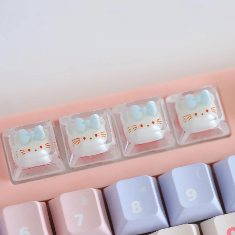 คีย์แคปเรซิ่นลายการ์ตูนอะนิเมะเฮลโลคิตตี้แบบมีไฟพื้นหลัง สำหรับคีย์บอร์ดแบบกลไก ทำมือ ดีไซน์เฉพาะตัว น่ารัก พร้อมปุ่มลูกศร