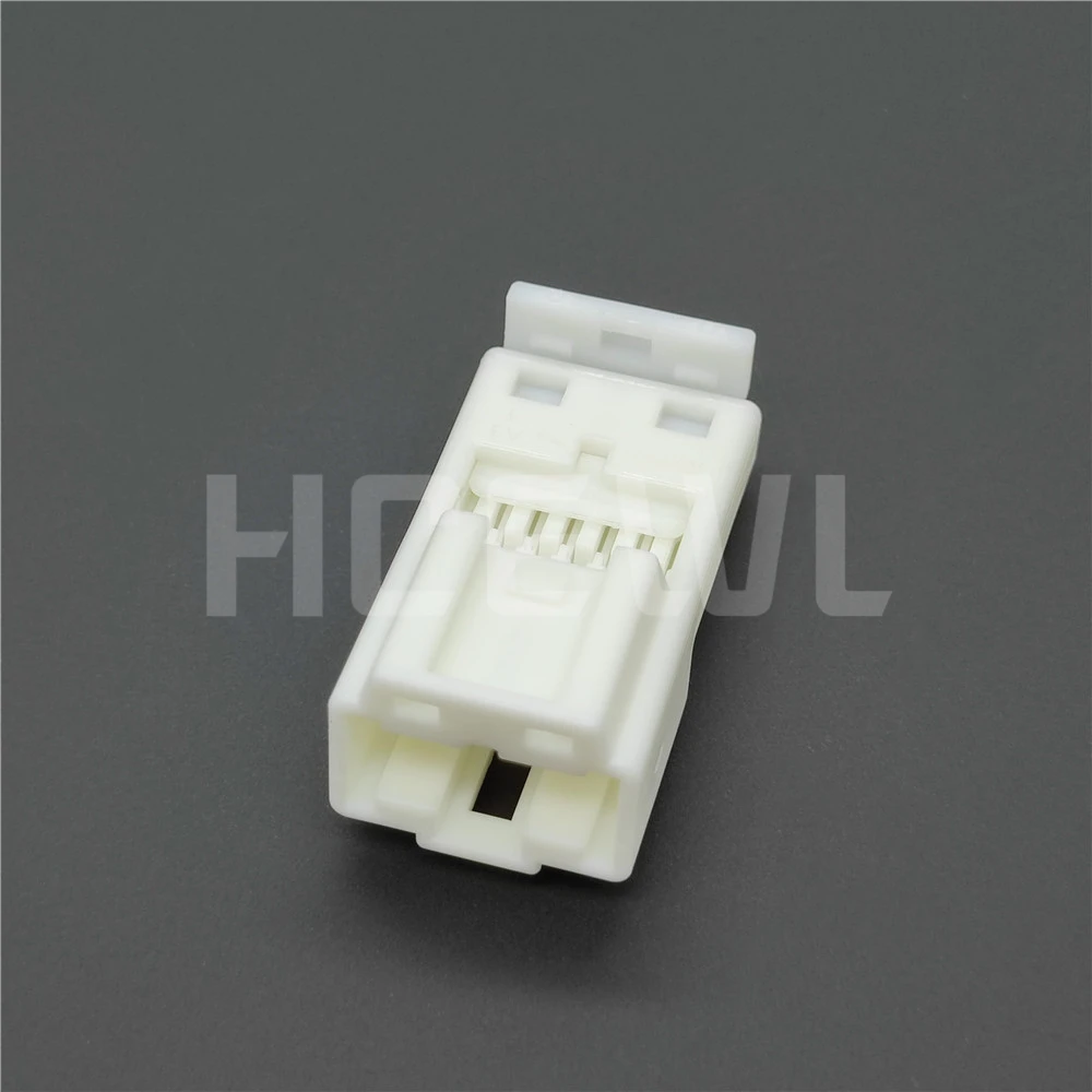 New original high-quality 7282-8663 automotive component connector plug