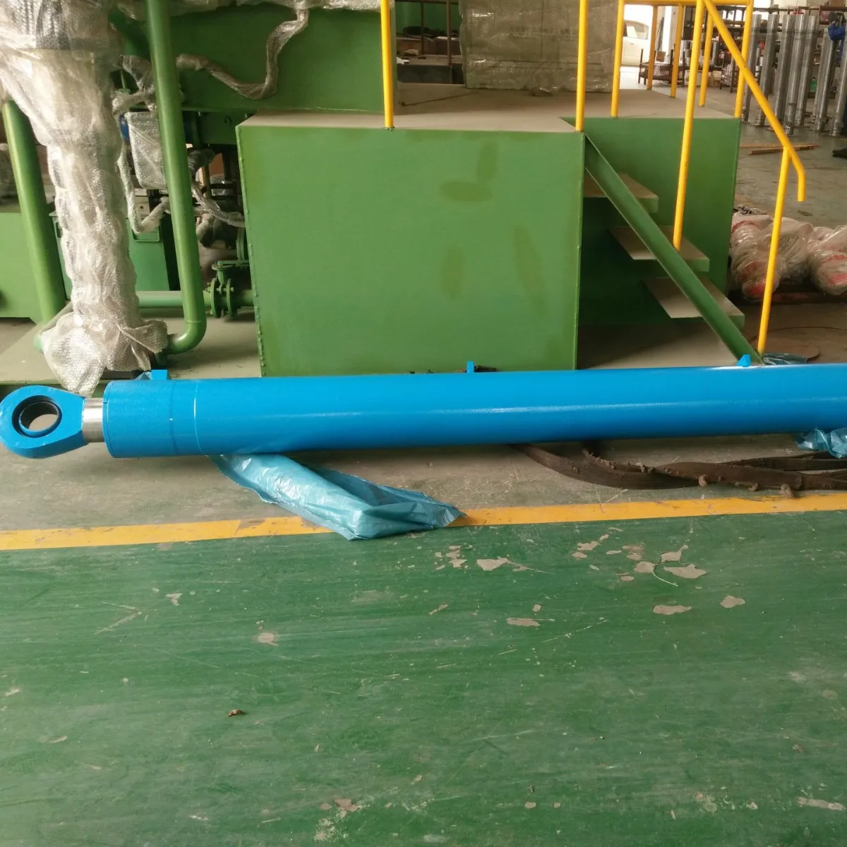 Long stroke engineering, cylinder installation method, optional piston hydraulic cylinder