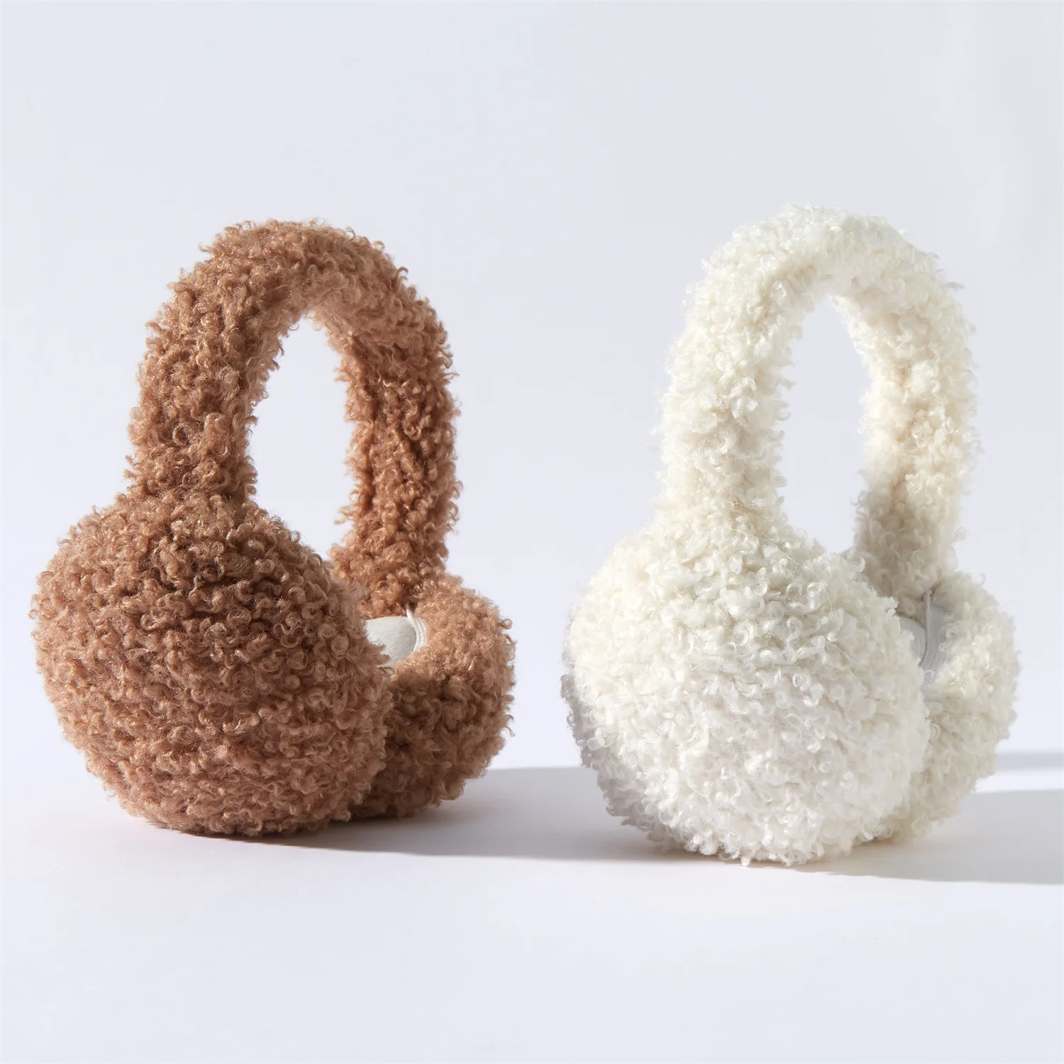 Anjj 2025 جديد مجعد أفخم غطاء للأذنين في الهواء الطلق يندبروف الدافئة طوي امرأة رجل غطاء للأذن موضة الشتاء اكسسوارات