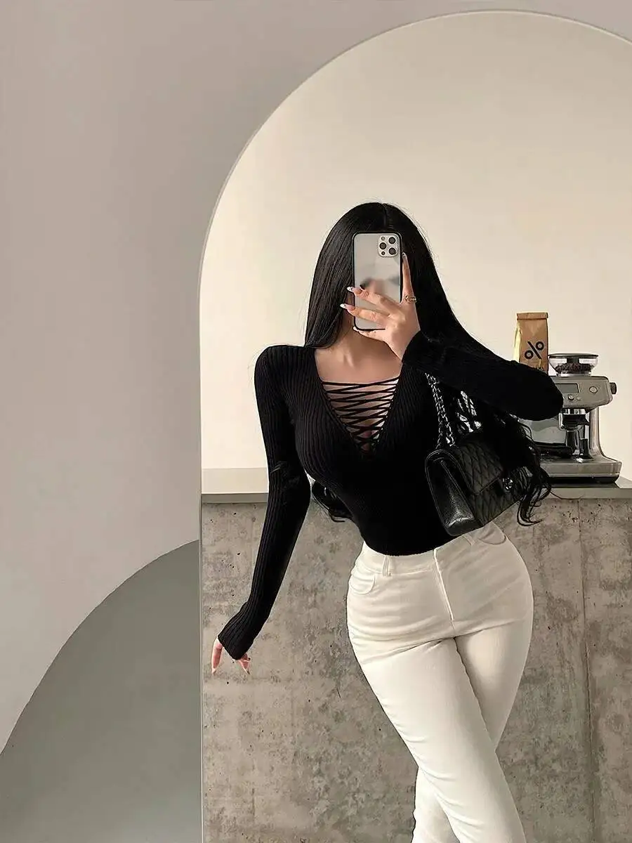 Pure Desire Stil Sexy Brustgurt Aushöhlen Schlank Langarm Basis Gestrickte Top Pullover Mode Frauen Tops 2025, Neue Süße 41Y9