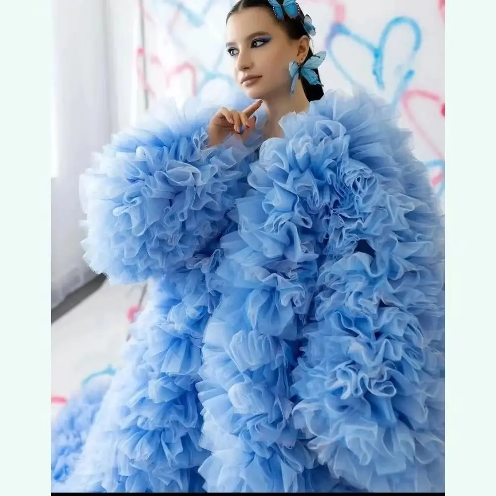 Blauw Tule Lange Jas Gelaagde A-lijn Geplooide Ruche Weelderige Mouwen Maxi Jurk Galajurken Op maat gemaakte elegante gezwollen galajurk