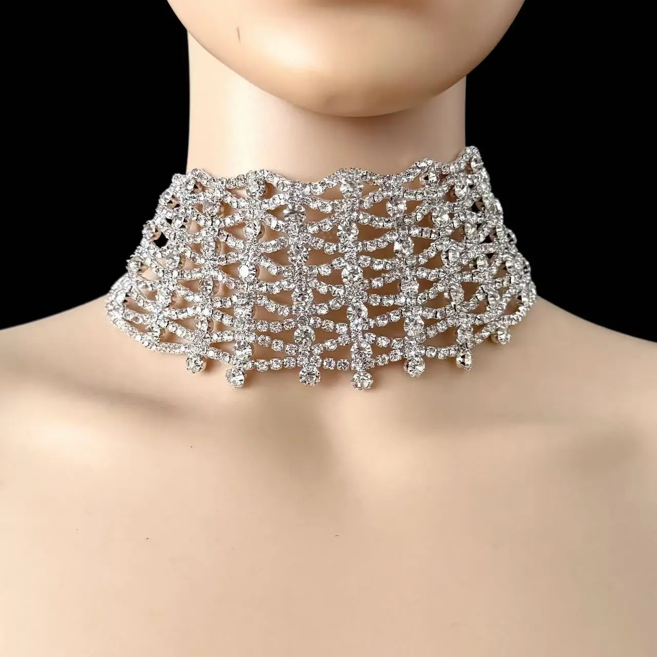 1 قلادة نسائية عصرية متعددة الطبقات من حجر الراين غير منتظمة، إكسسوار قلادة مجوهرات زفاف العروس #2