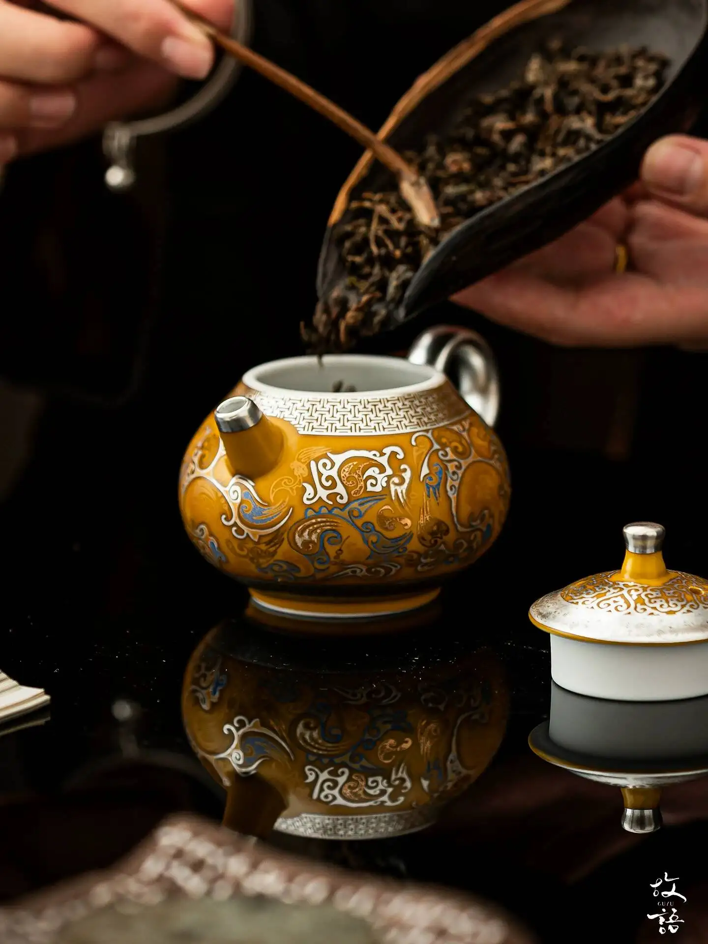 Hometown 999 Gilt Silver Personal High-End Gift, Dragon Pattern Teapot, Tea Making Ceramic Master Cup, Chinoiserie Gift