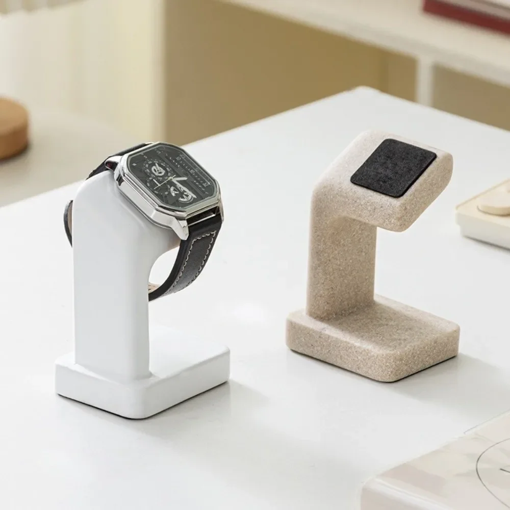 

Portable C-Type Watch Holder Resin Material Smooth Edge Watch Rack Stand Organizer Simple Jewelry Display Rack Home Decoration