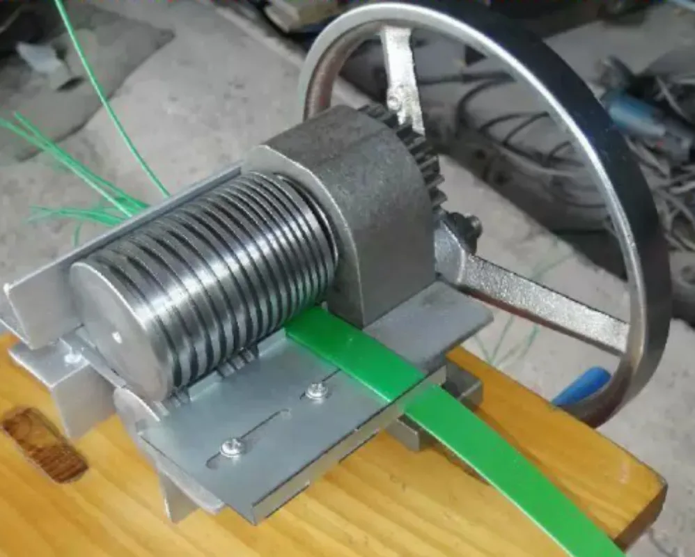 Hand‑Operated Thin Bamboo Strip Cutter Bamboo Splitting Tool Equipment