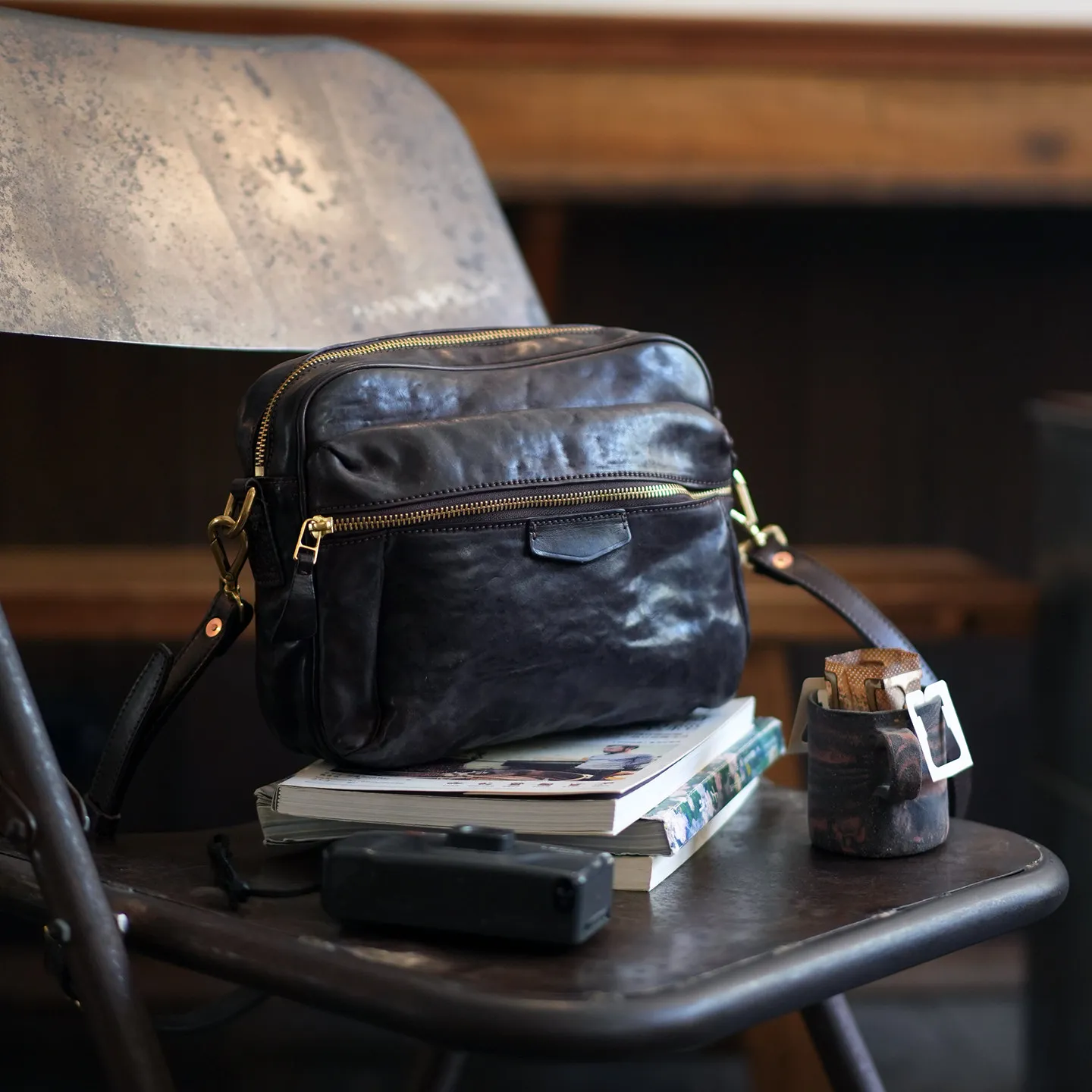 commuting high-quality genuine leather men's crossbody bag fashion vintage designer handmade real cow leather shoulder bag