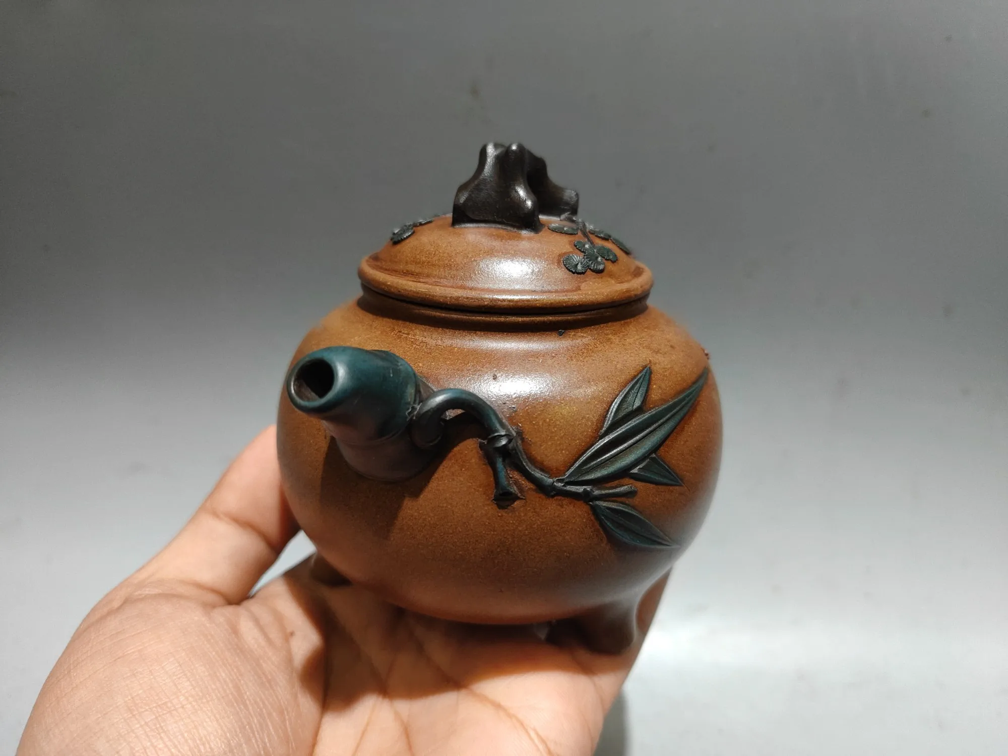 Purple teapot Yixing Purple Clay Teapot Tree root cover Plum blossom and bamboo leaf pattern Three legged pot Kettle Teapot