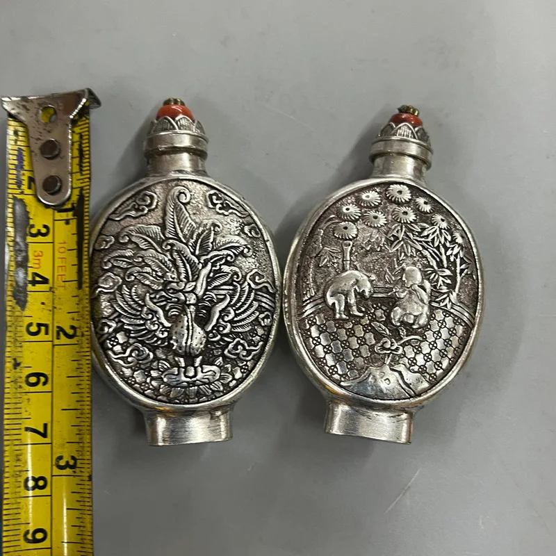 White Copper Silver-Plated Snuff Bottle With Spoon, Antique-Style Vintage Hand-Held Ornament, Decorative Piece, Old Item
