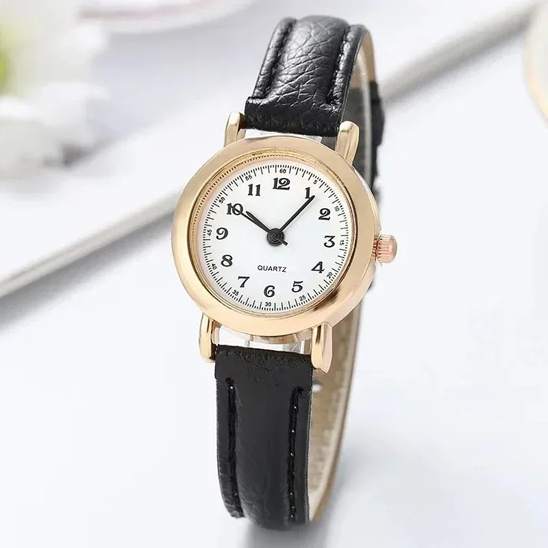 Simple and Cute Small Strap Dial Couple Watch Women Exquisite Retro Leather Quartz Wirstwatch Fashion Clock San Martin Store