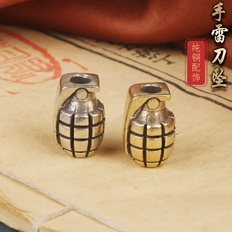 Brass Grenade Model Knife Pendant Grenade Creative Outdoor Rope Pendant Handmade Accessories Keychain Hanging Bead Ornament