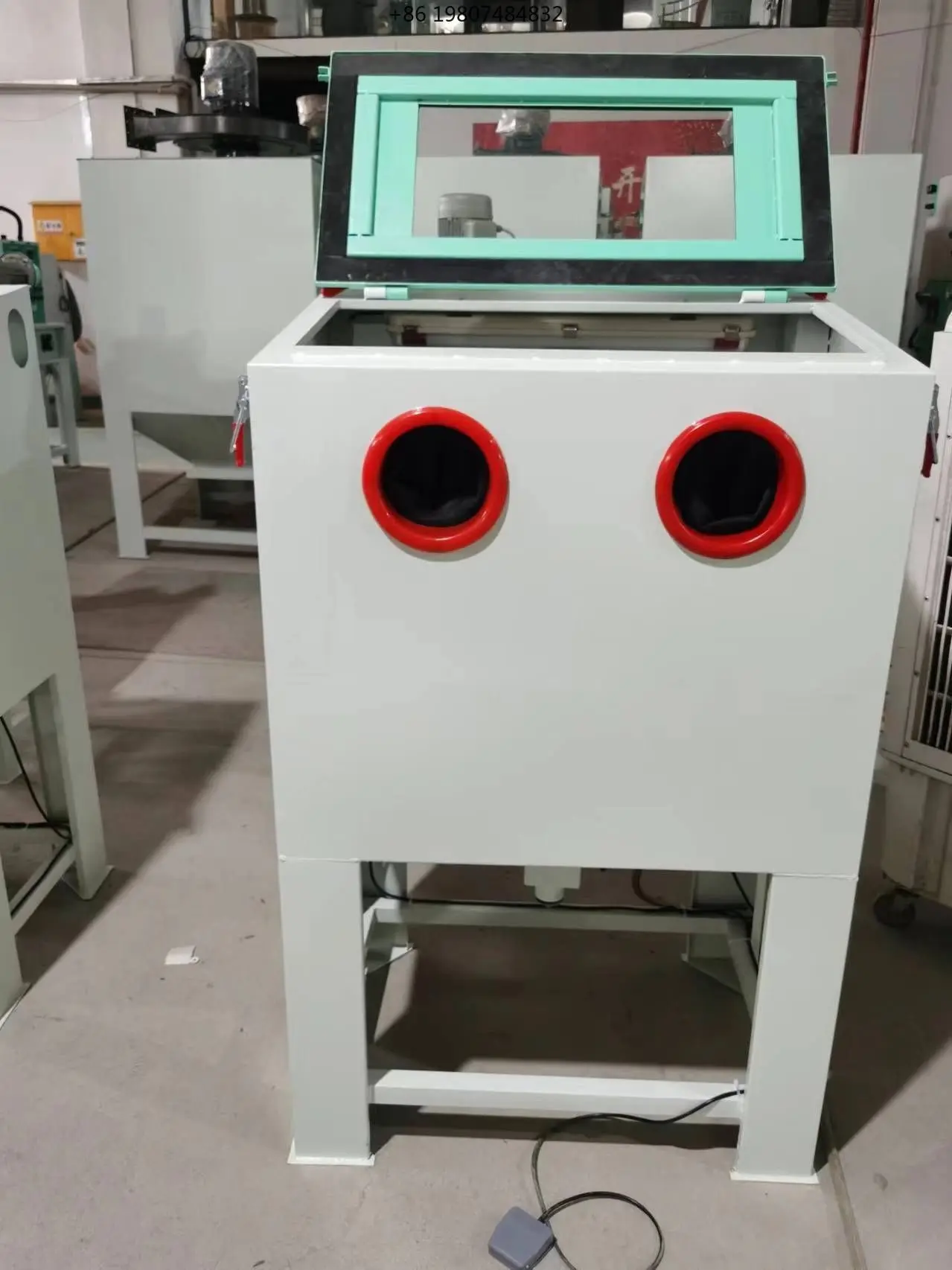 Machine Portable Sand Blaster Auto Sandblasting Equipment Industrial Sand Blasting Machine Dust-free Sandblasting