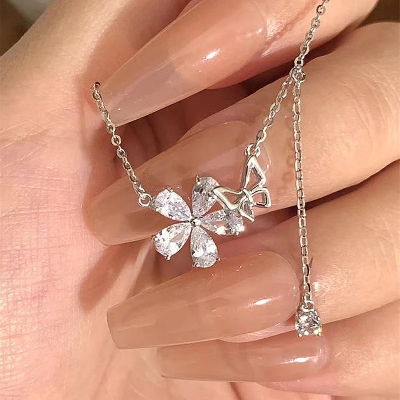 Huitan Chic Flower Butterfly Pendant Necklace Graceful Female Engagement Jewelry with Brilliant Zirconia Delicate Accessories