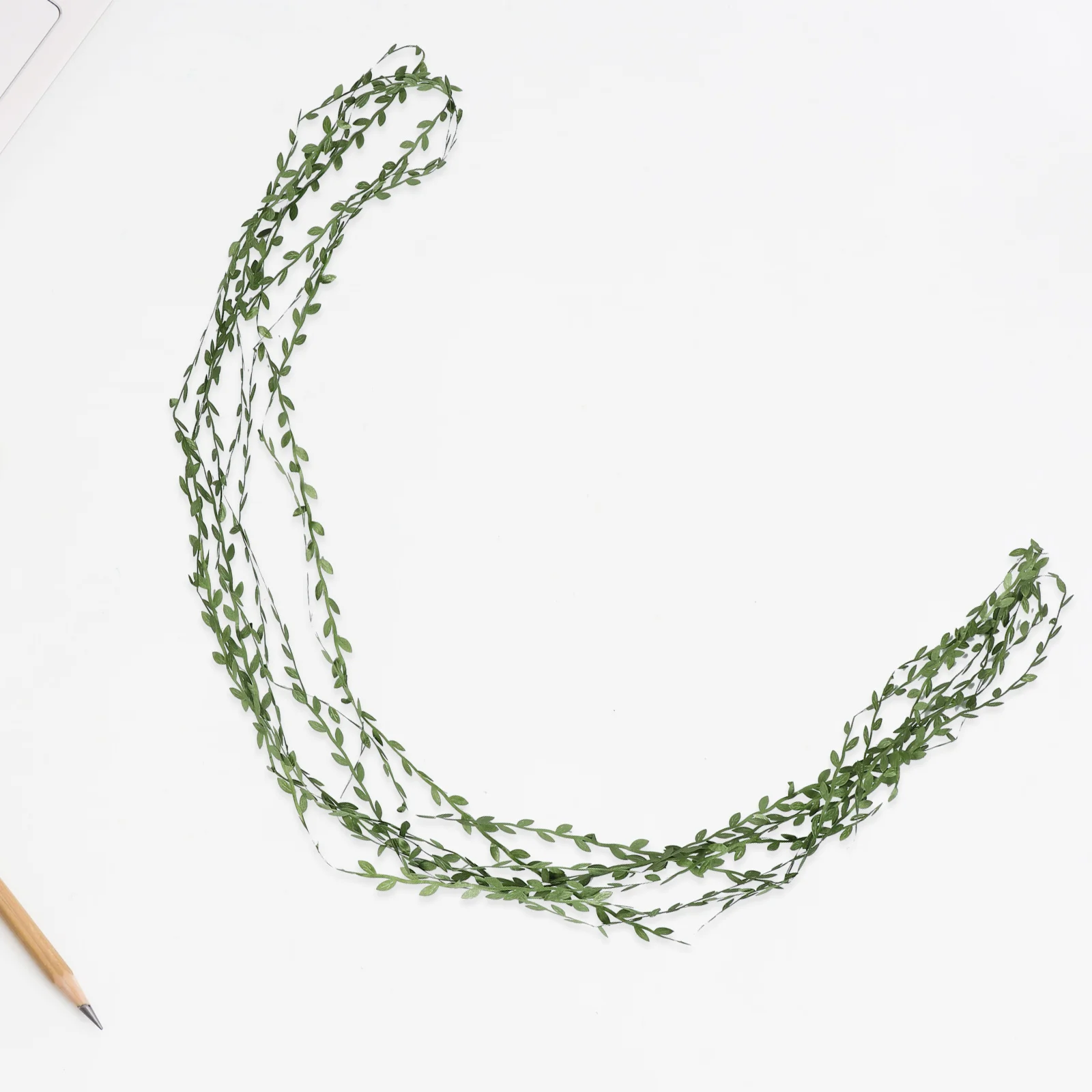 

3pcs Artificial Willow Vines Green Plant Decoration Craft Leaves Simulated Garland Wreath Accessories