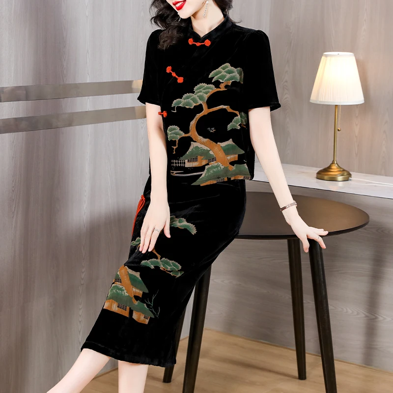 

2023 Summer New Silk Short Sleeve Retro Print Two Piece Set with Chinese Style Button Top Half Skirt Loose Size Slim Women's Set