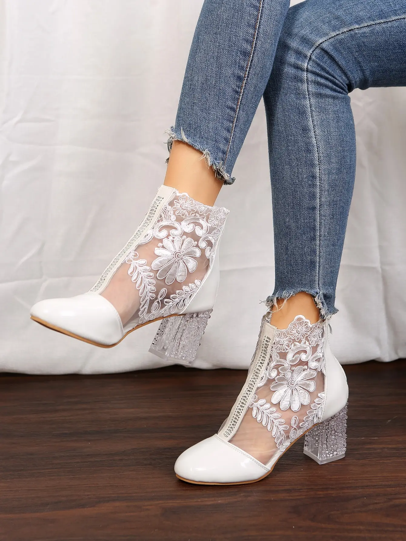 Ladies Fashion Lace Boots