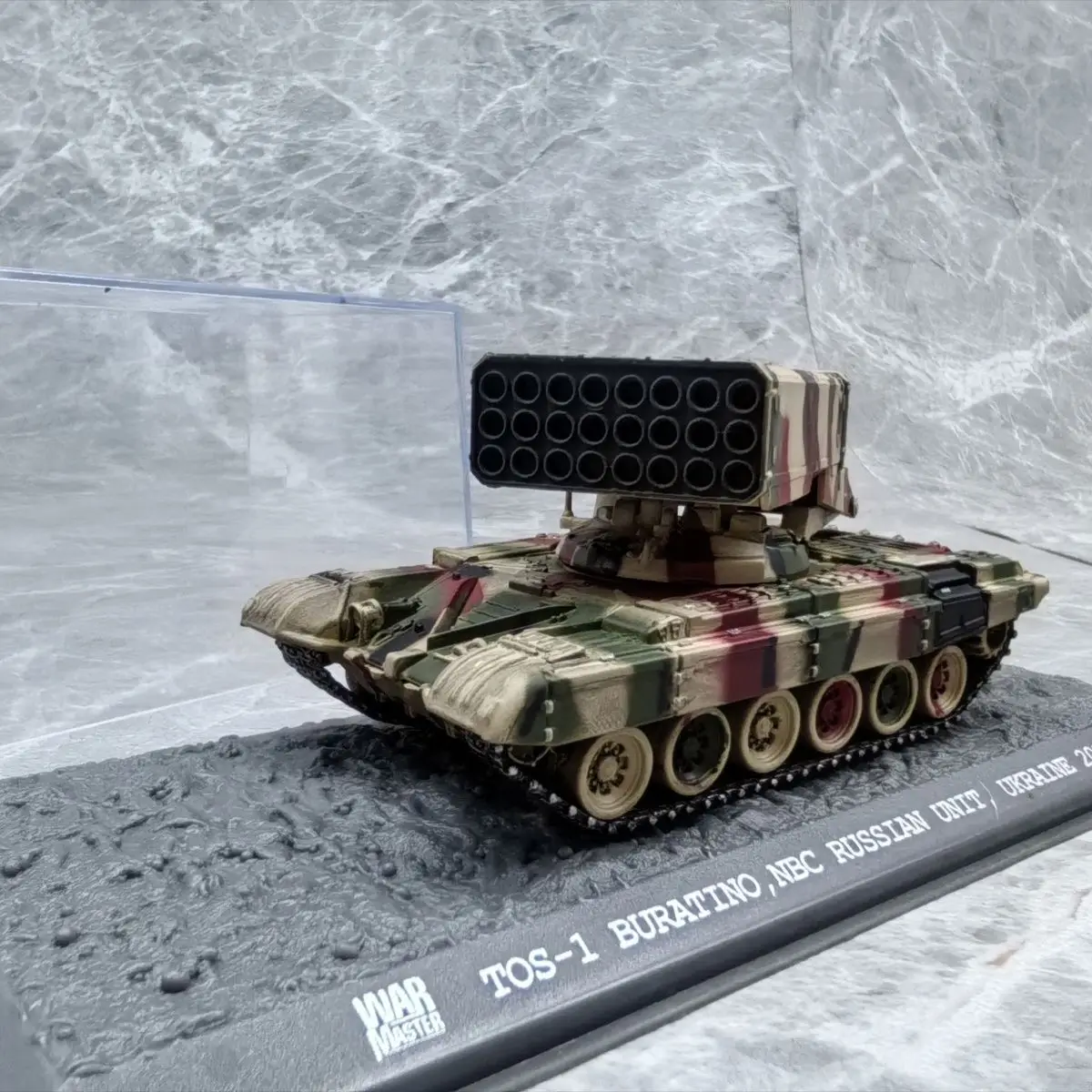 1/72 Tos BURATINO NBC RUSSIAN UNIT 2015  Tank (alloy（main body）+plastic material) model ornament