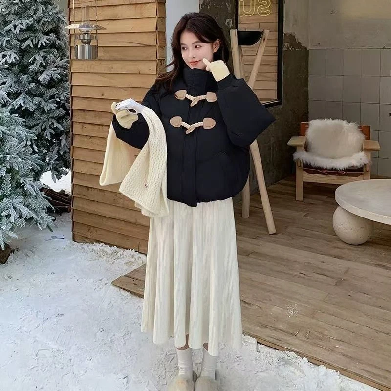 

2025 New Release Women's Down Cotton Jacket with Horn Buttons Short Loose Fit Winter Coat for Campus
