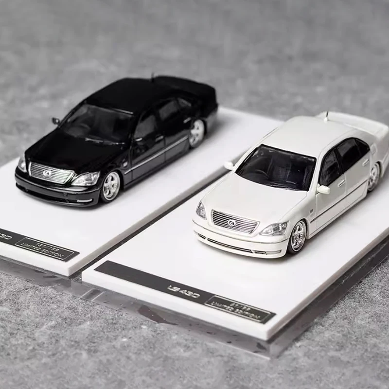 

1:64 Scale Ls430 Resin Model Simulation Finished Product Classic Decoration Hobbies Souvenirs Gifts Toys Collection Display