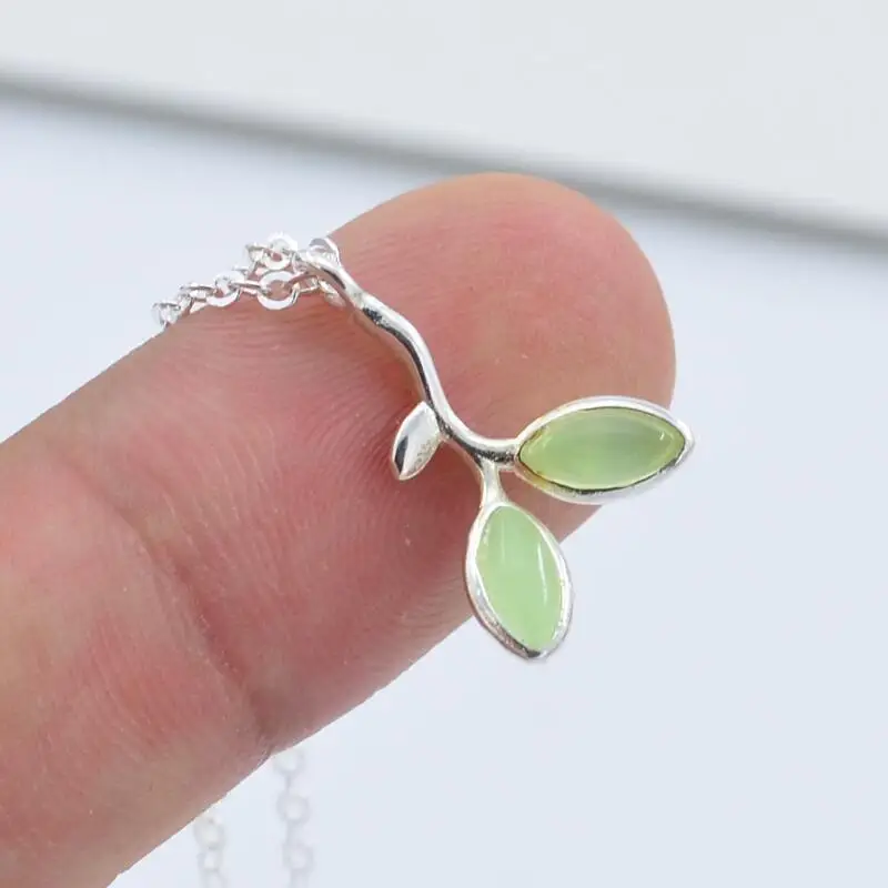 

Колье-чокер из серебра 925 пробы с натуральным опалом в форме зеленого листа для женщин, модное ювелирное украшение с драгоценным камнем