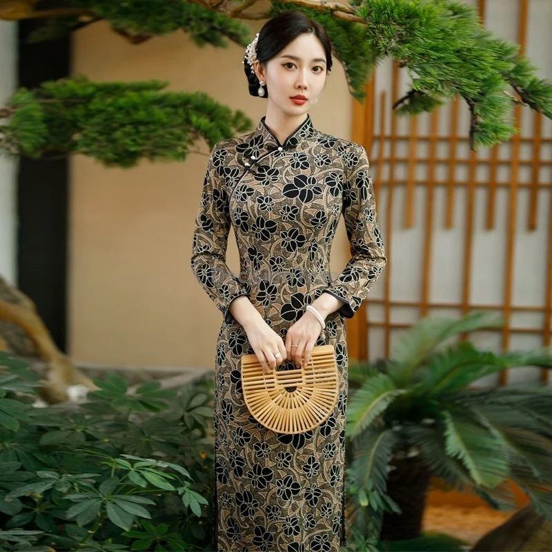 

2025 high end long sleeved chinese women's qipao slim fitting temperament improved qipao vintage traditional daily cheongsam
