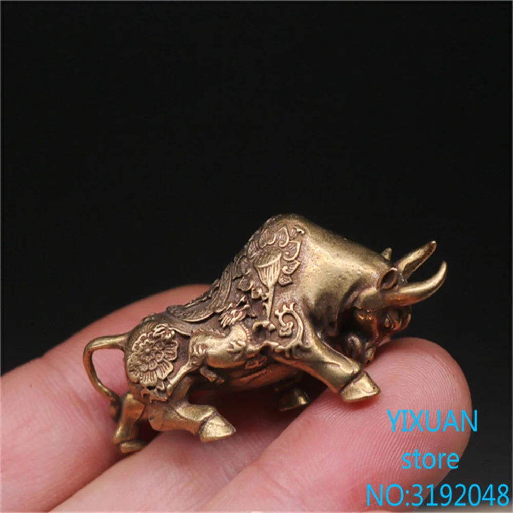 Copper cattle ornaments pure copper wall street cattle Zhaocai town zhaiwang city living room office crafts