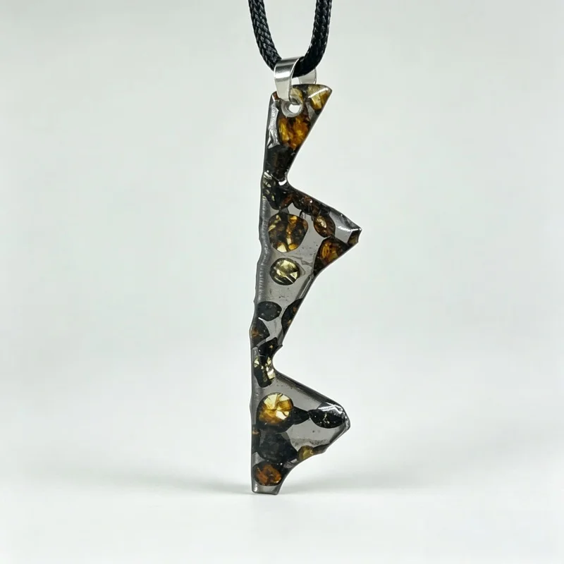 3.1g Seymchan Olive Meteorite manual Pendant Olive Meteorite Natural Olive Meteorite Necklace Pendant Specimen Collection- LB175