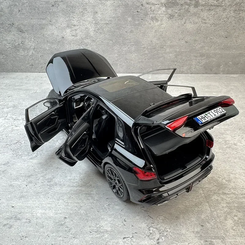 نموذج سيارة RS3 2025 A3 NOREV 1/18 إصدار جامع نموذج سيارة مفتوح بالكامل