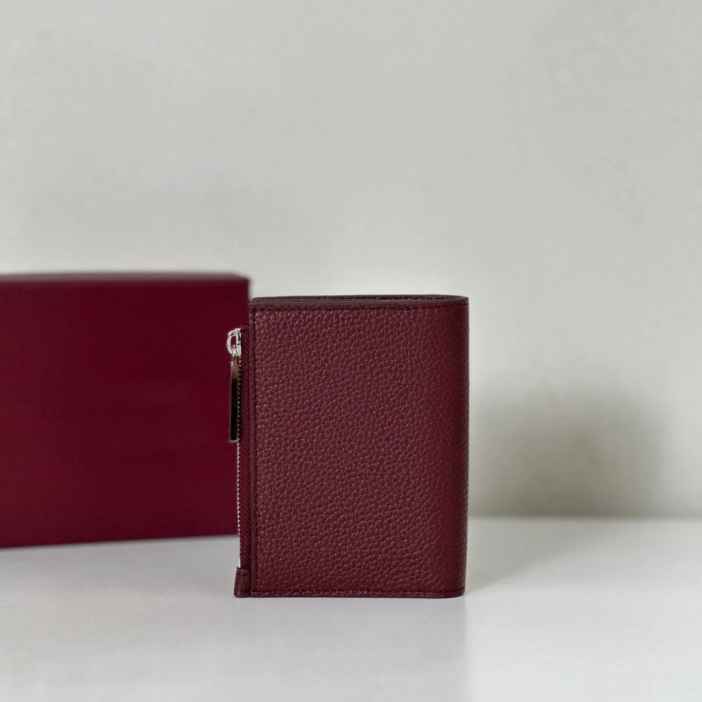 

Luxury Brand Wallets Card Holder Leatther Money Clips Coin Purses Lightweight Premium Gift Cowhide Material 817021 Handmade