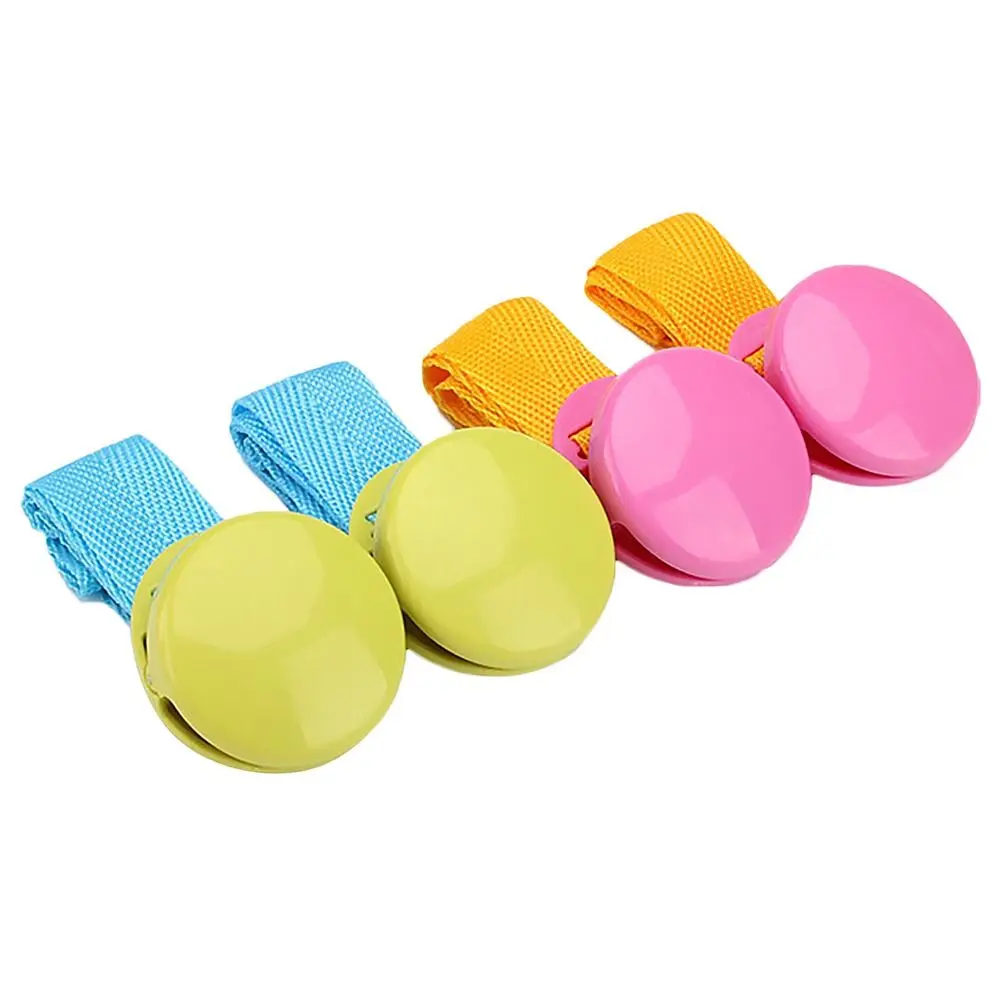 1Pair Fashion Safety Sheets  Trolley Tool Anti-slip Pushchair Stroller Blanket Clip